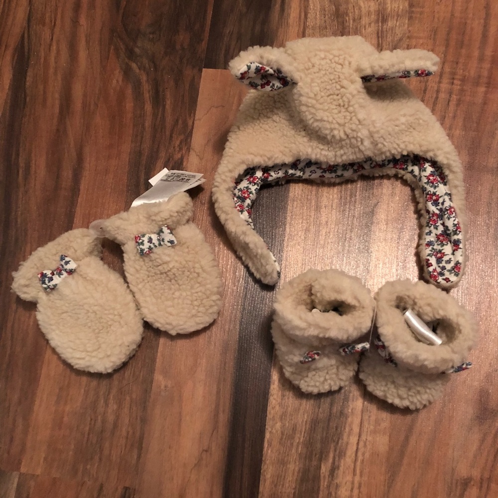 Baby Gap winter accessories set